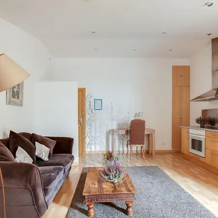 Apartment Fabulous 2 Bed With Terrace Close To Plaza Espana