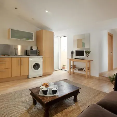 Apartment Fabulous 2 Bed With Terrace Close To Plaza Espana