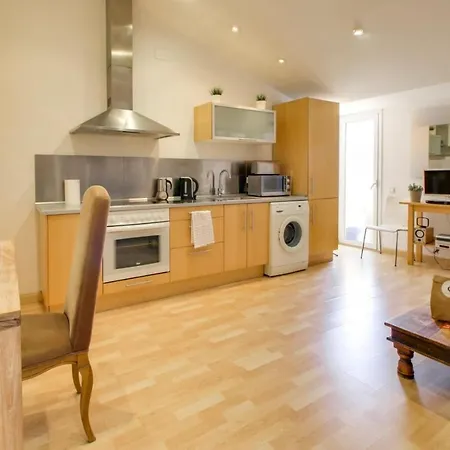 Fabulous 2 Bed With Terrace Close To Plaza Espana