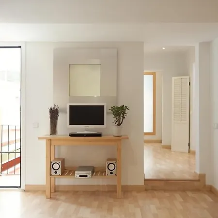 Fabulous 2 Bed With Terrace Close To Plaza Espana Apartment *