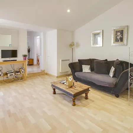 Apartment Fabulous 2 Bed With Terrace Close To Plaza Espana